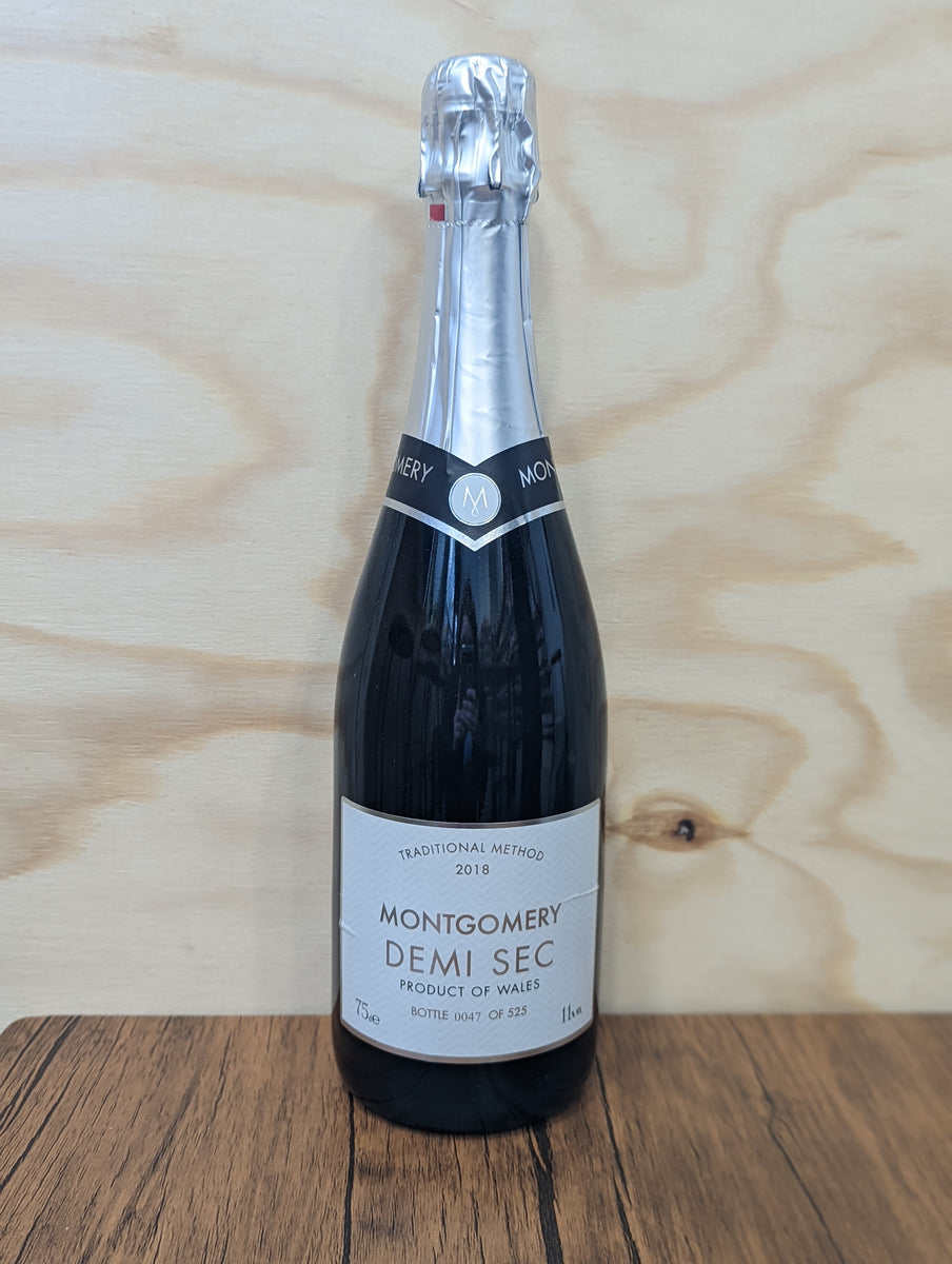 Montgomery Sparkling DemiSec Vin Van Cymru